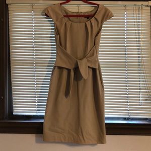 TAHARI elegant beige midi dress (size 4)